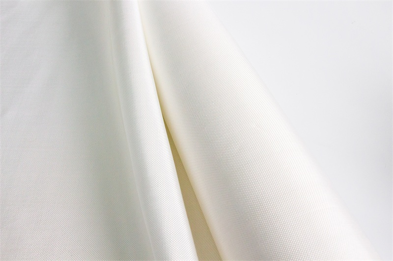 Ultra high molecular weight polyethylene plain woven fabric 180gsm